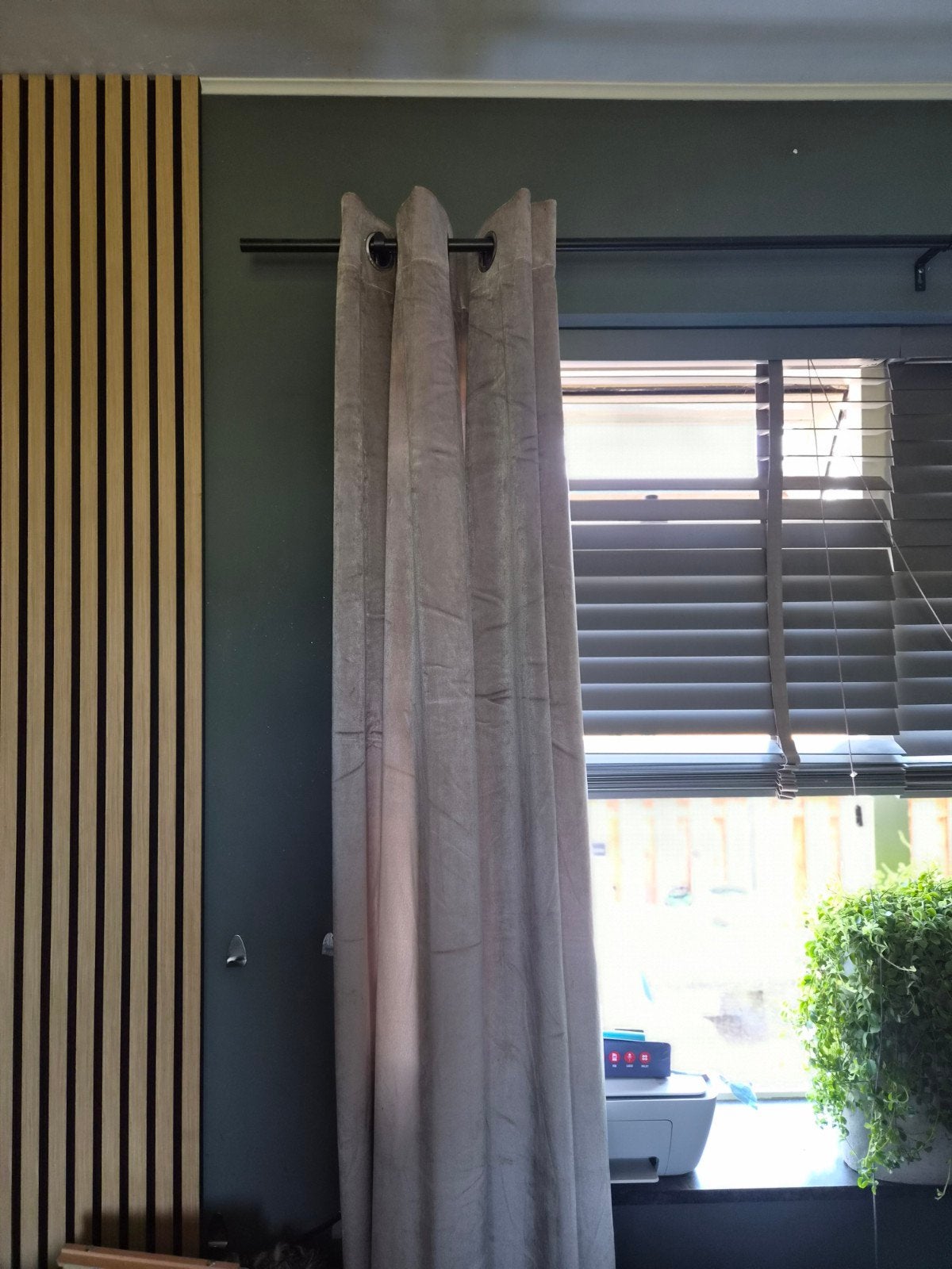7 Velours Gordijnen met Ringen - Champagne Crème (220 cm), Gebruikt, Fluweel, Ophalen of Verzenden, Gordijn