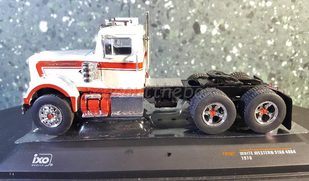 White Western Star 4864 wit / rood 1/43 Ixo V619, Verzenden, Nieuw, Bus of Vrachtwagen, Overige merken