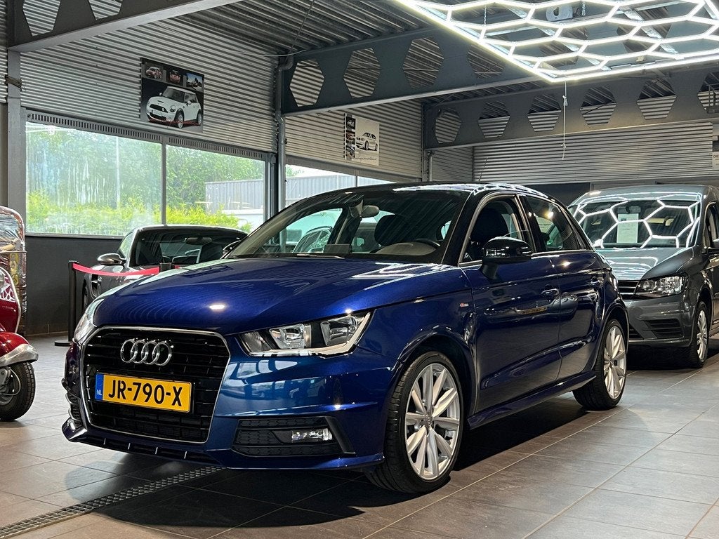 Audi A1 Sportback 1.0 TFSI Adrenalin # S-Line # Automaat # P, Automaat, Stof, Blauw, 49 €/maand