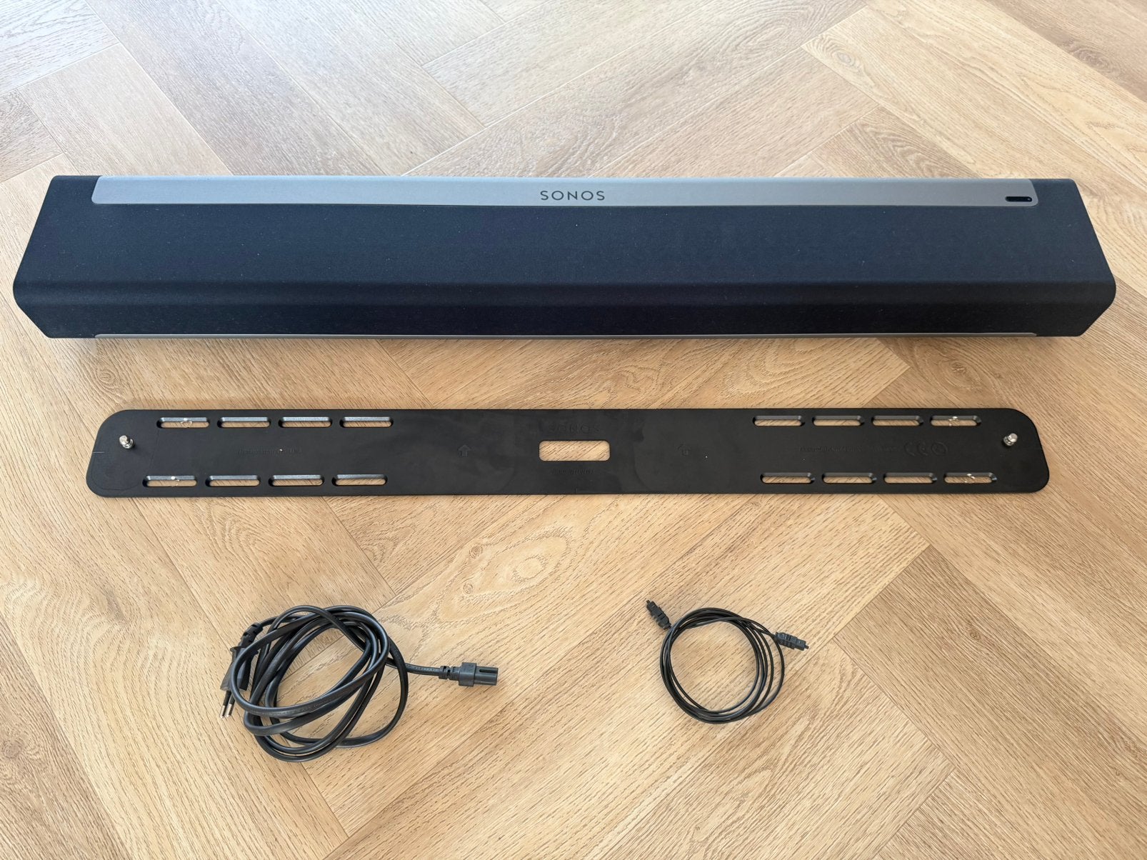 SONOS Playbar + muurbeugel en kabels, Ophalen, Zo goed als nieuw