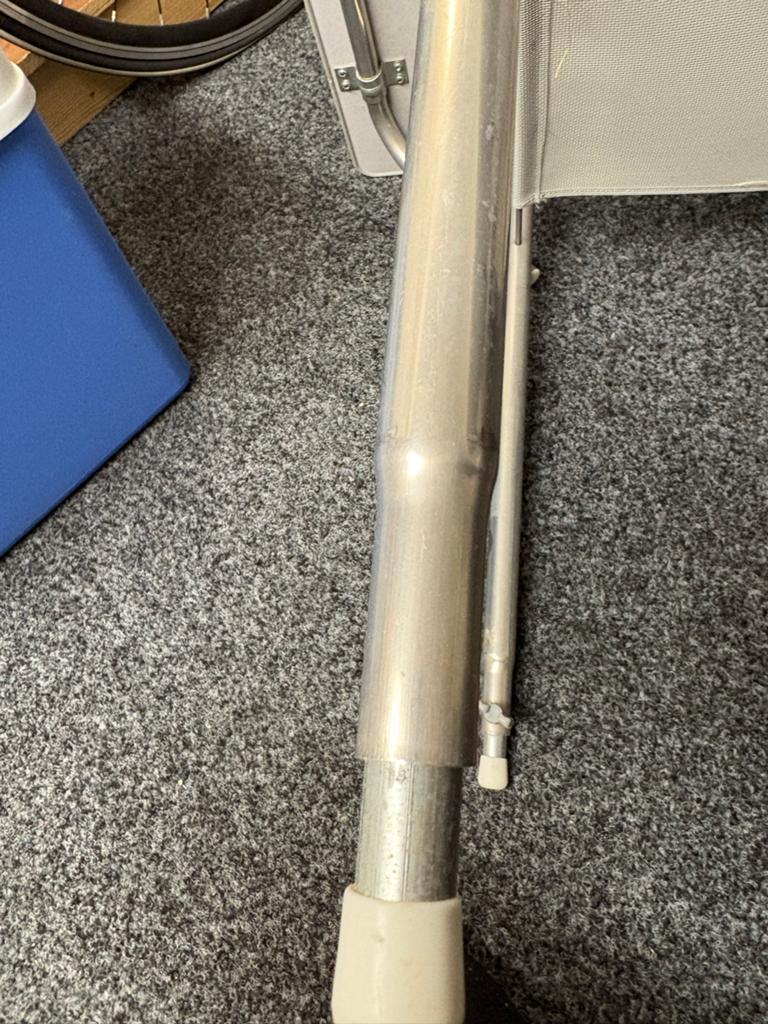 Kampeertafel met verstelbare poten en opbergzak, Ophalen of Verzenden, Gebruikt
