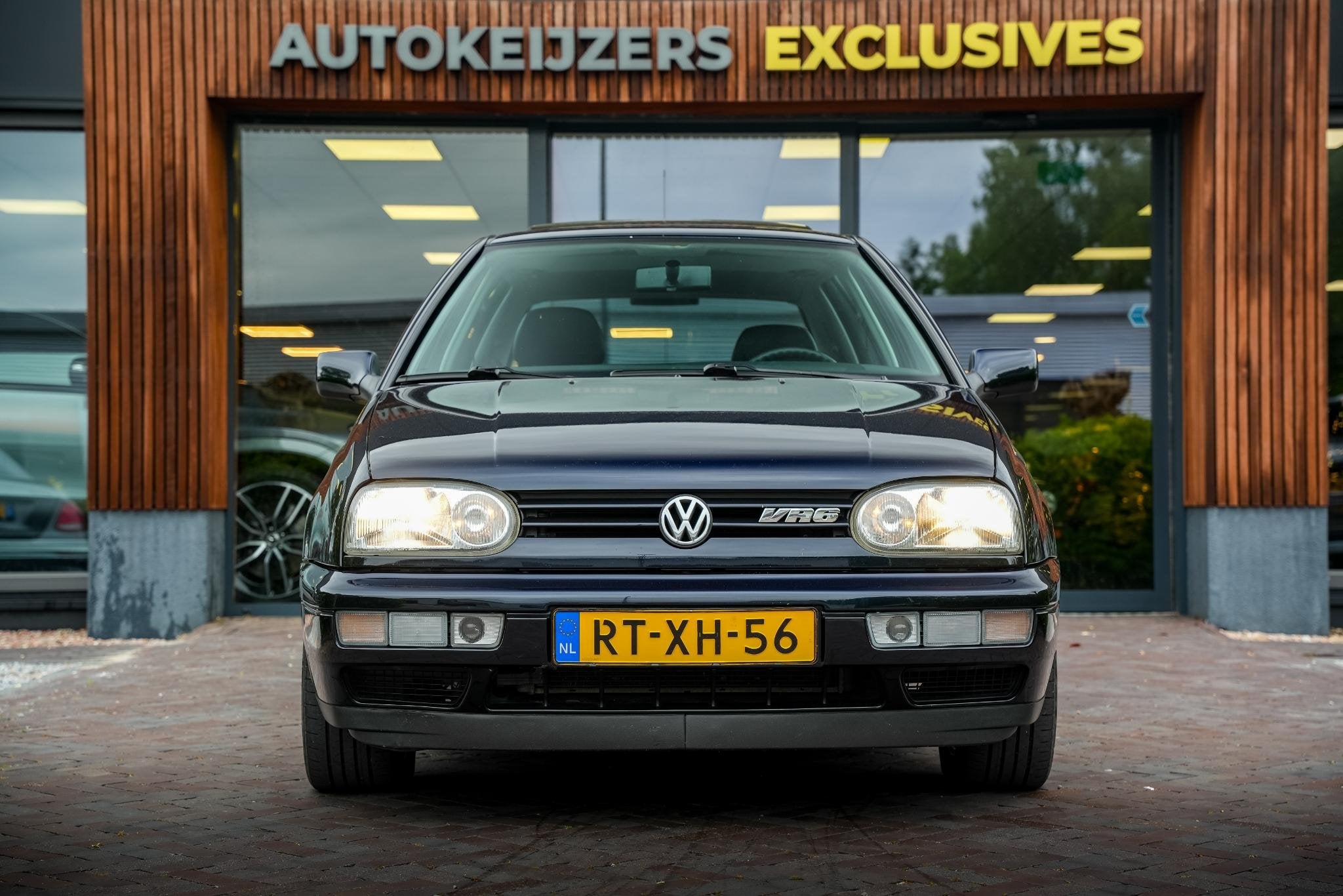 Volkswagen Golf 2.8 VR6 Schuifdak Stoelverw. Leer Airco UNIE, Stoelverwarming, Gebruikt, Blauw, 6 cilinders
