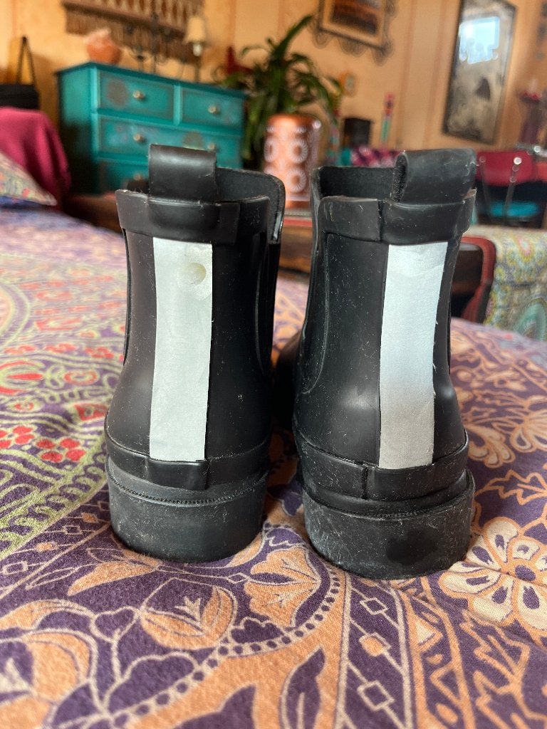 Zwarte Chelsea regenlaarzen 38 nu voor 17,50€, Kleding | Dames, Zwart, Ophalen of Verzenden, Hema, Regenlaarzen