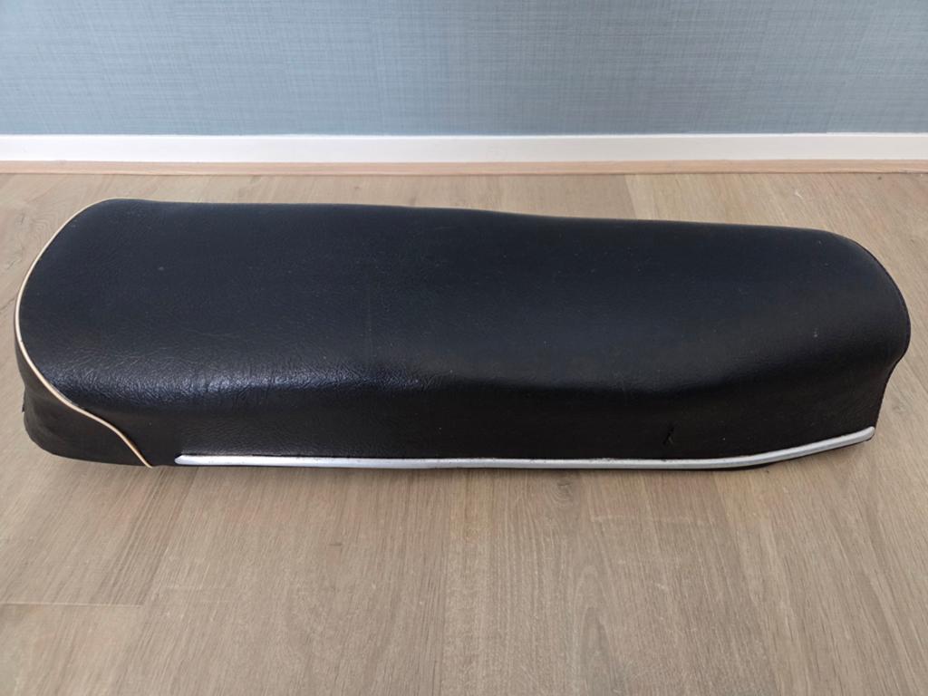 Originele Buddyseat Zundapp 517 ( 1969 ), Fietsen en Brommers, Brommeronderdelen | Zundapp, Ophalen of Verzenden, Gebruikt, Zadel
