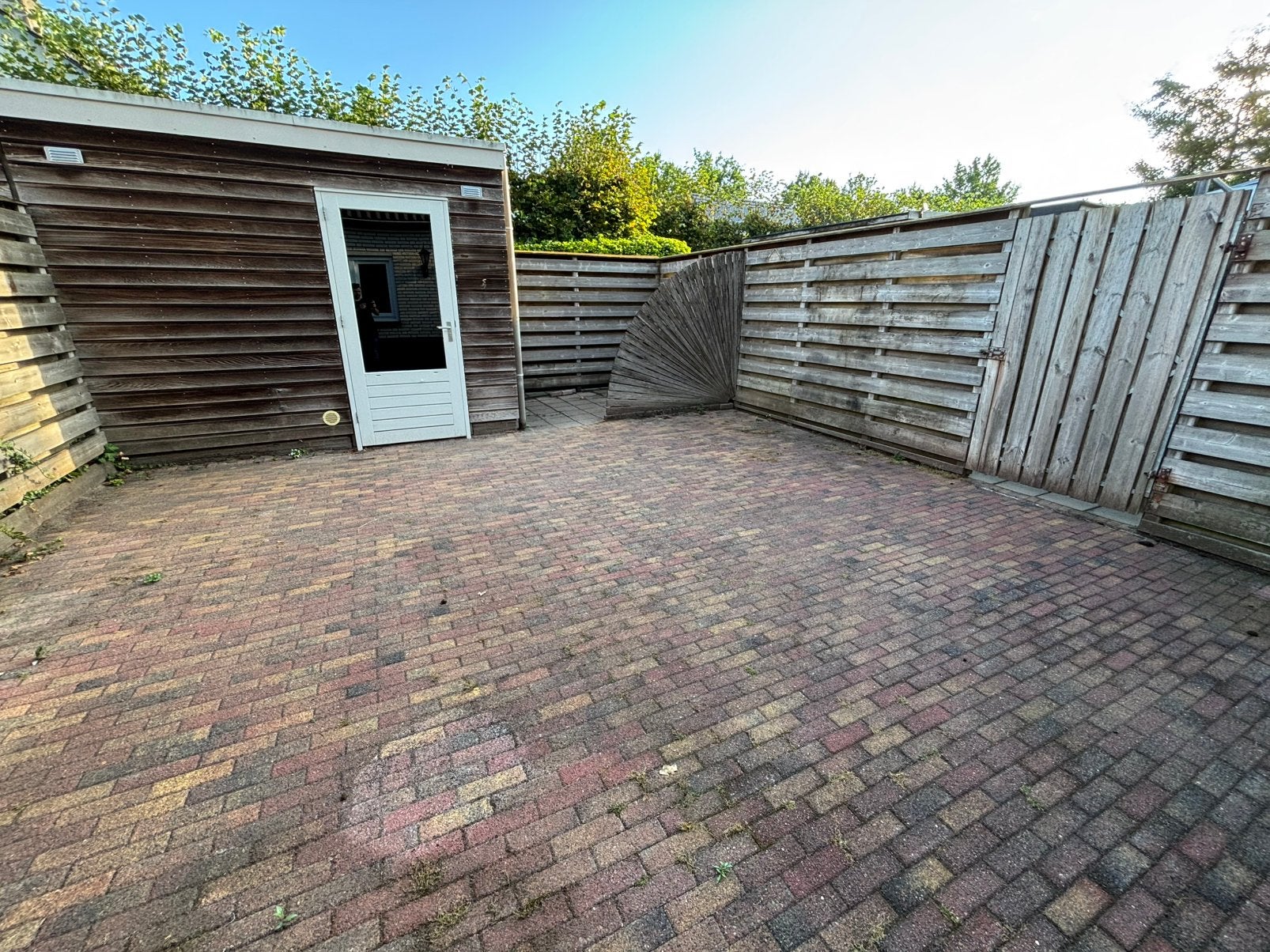 Ca 15m2 klinkers, Tuin en Terras, Tuinhuizen, Ophalen of Verzenden, Zo goed als nieuw, 250 tot 500 cm, Schuur