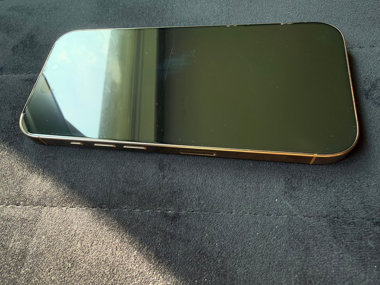 Foto 8 van Iphone 16 PRO 128GB