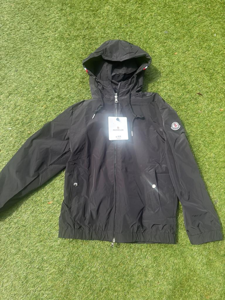 Moncler windbreaker, Ophalen of Verzenden, Zo goed als nieuw, Zwart