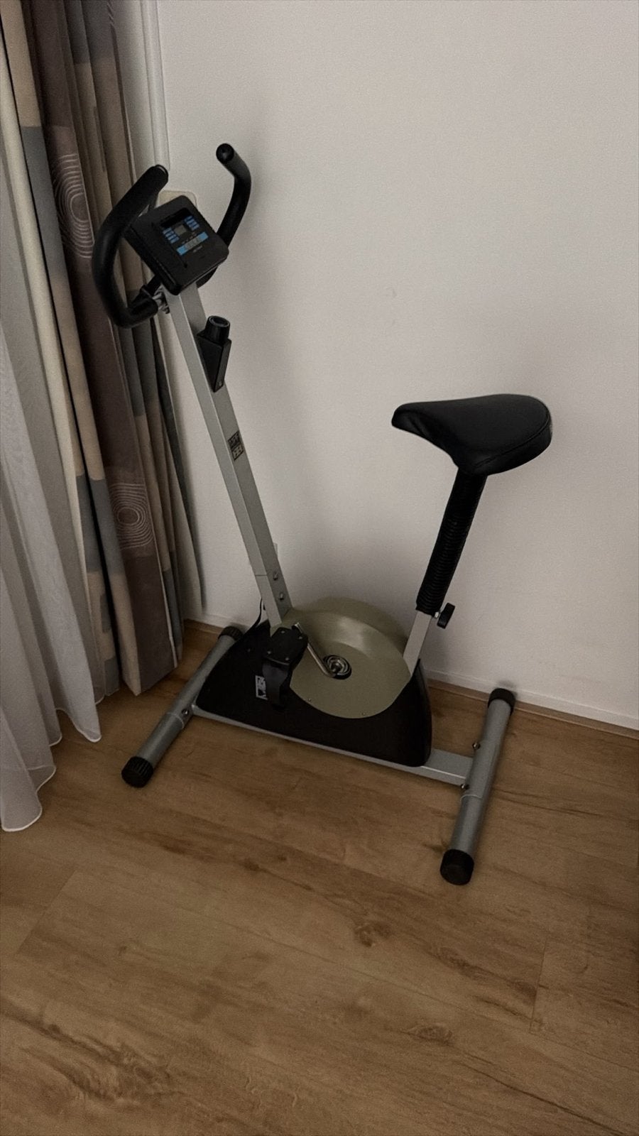 Hometrainer MPF - Ideaal voor thuisworkouts, Sport en Fitness, Ophalen, Gebruikt, Metaal, Benen