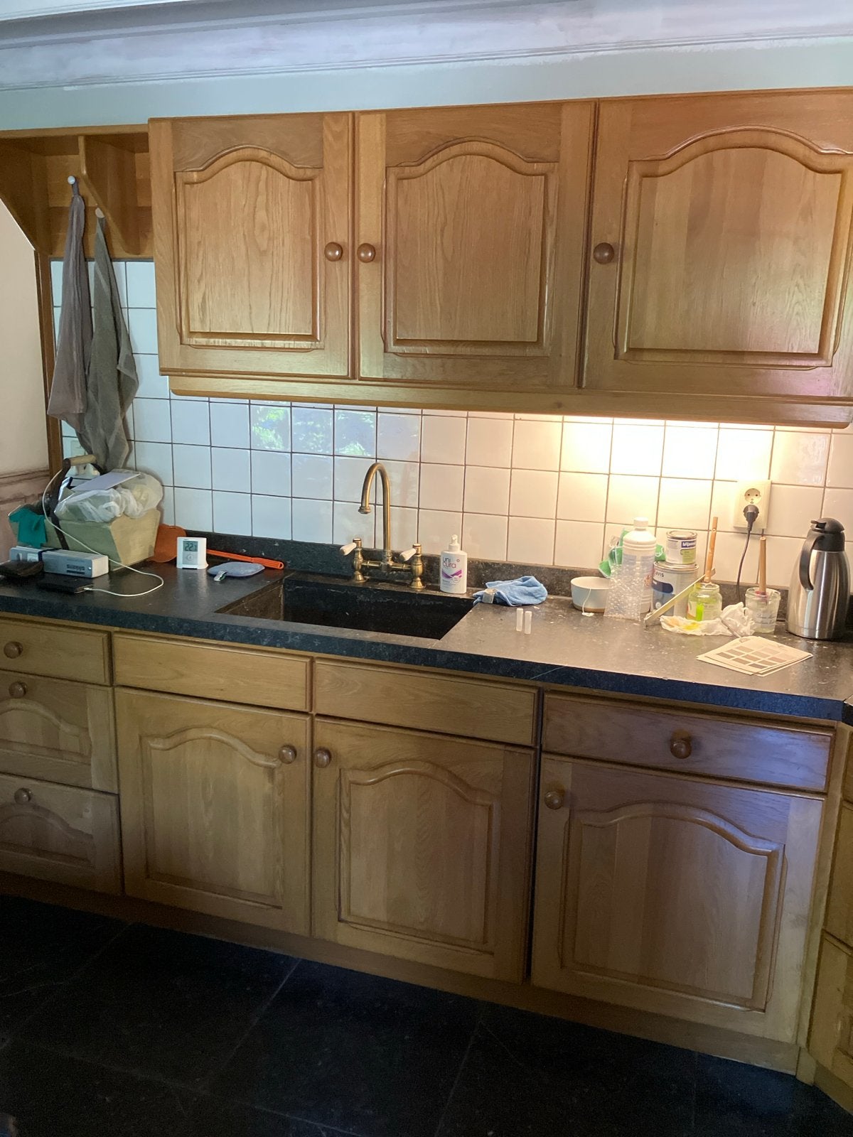Complete hoekkeuken met houten fronten en inbouwapparatuur, Ophalen, Gebruikt, Bruin, Hoekkeuken