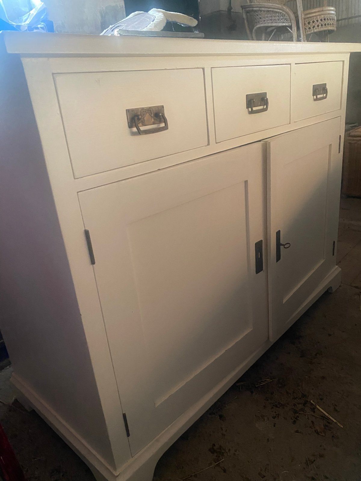 Wit kastje, voorheen commode, met lades en deurtjes, Ophalen, Gebruikt, Kast, 50 tot 70 cm