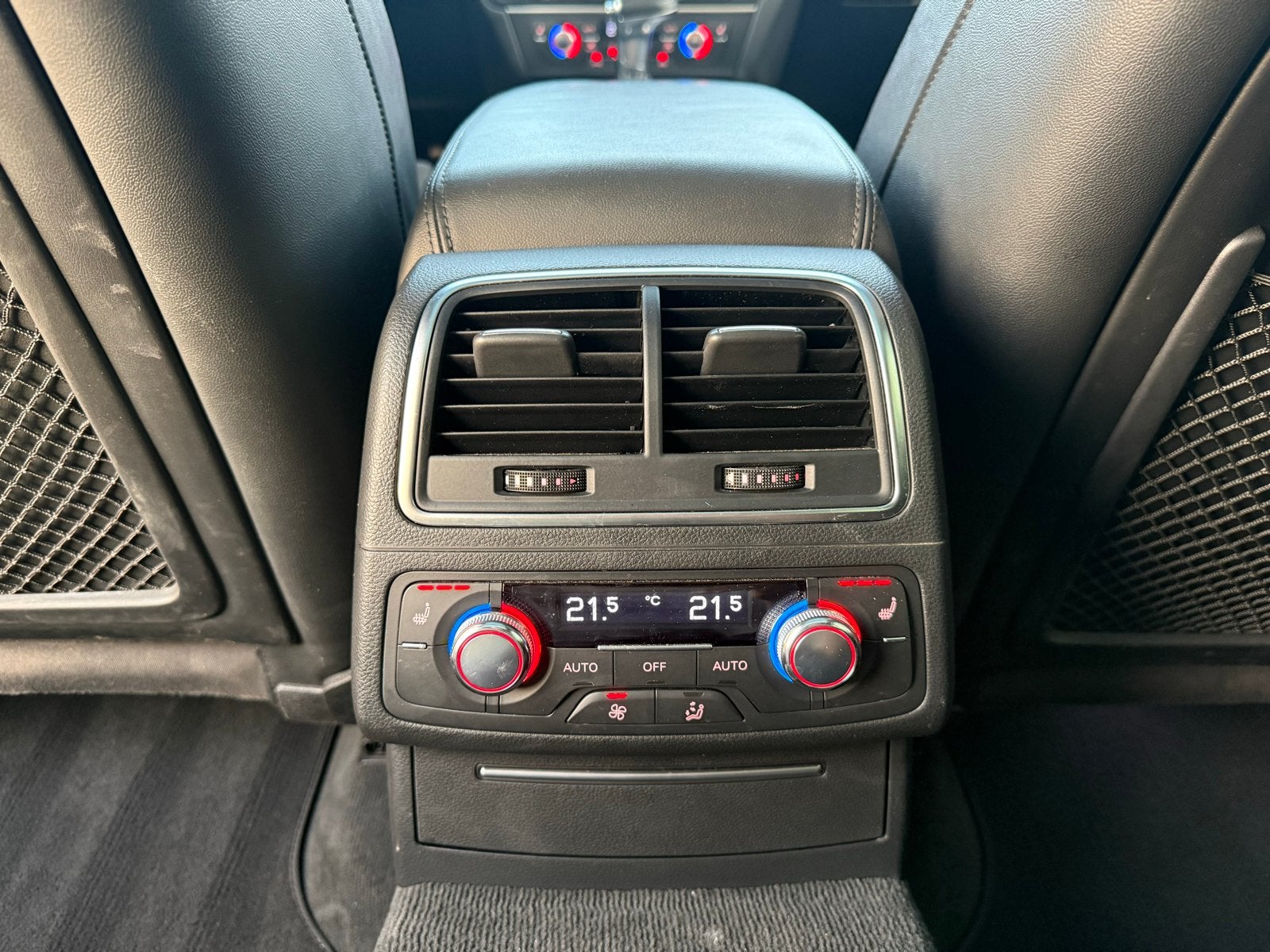 Foto 15 van Audi S6 420pk Quattro S Tronic 2012 Zwart