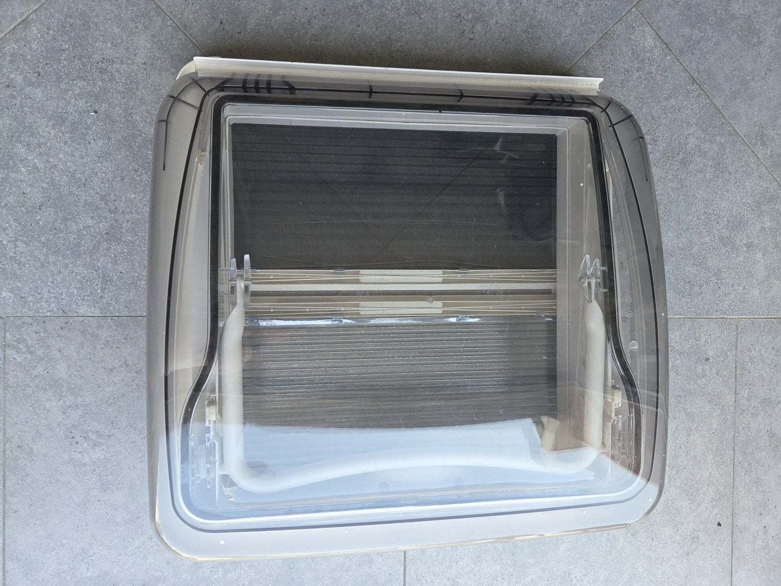Dometic Mini Heki Style Dakluik (400 x 400 mm), Caravans en Kamperen, Caravan accessoires, Ophalen, Zo goed als nieuw