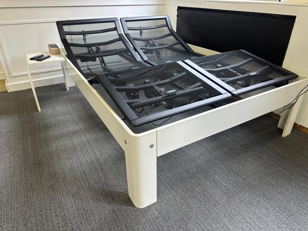 Auping Auronde (2000 model) icm 3M electrische bodems €2200, Huis en Inrichting, Wit, Tweepersoons, Zo goed als nieuw, 200 cm