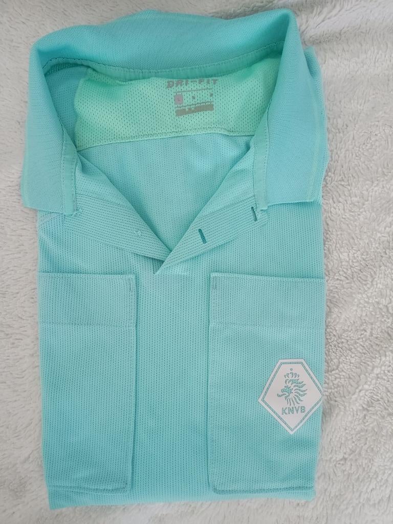 Scheidsrechtersshirts en broeken (maat L), Ophalen of Verzenden