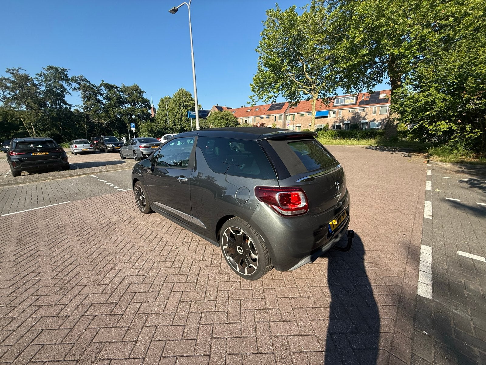 Citroën DS3 1.6 THP Cabrio 2013 Grijs-  Motorschade, Auto's, Voorwielaandrijving, 1131 kg, 49 €/maand, Handgeschakeld