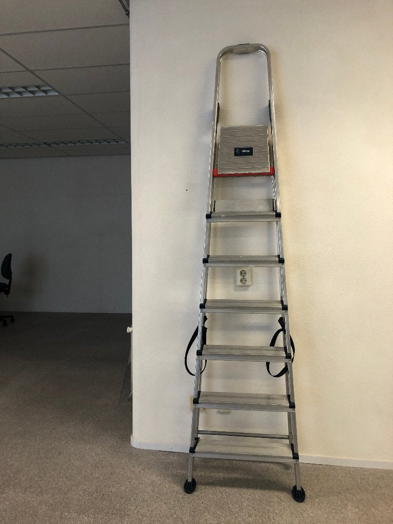 Stevige aluminium trap met 6 treden, Doe-het-zelf en Verbouw, Ophalen, Gebruikt, Trap, 2 tot 4 meter