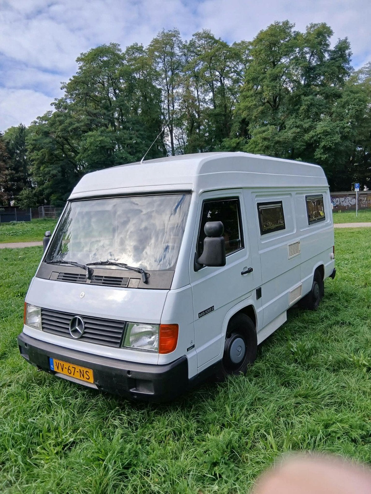 Mercedes MB100 camper te koop, Chemisch toilet, Buscamper of Camperbus, Ringverwarming, Brandblusser