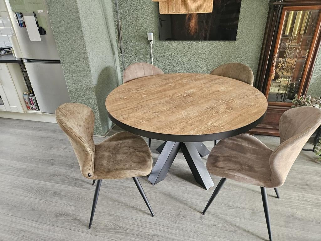 Ronde eettafel met 4 stoelen - Zo goed als nieuw, Rond, Zo goed als nieuw, Modern industrieel, Drie personen