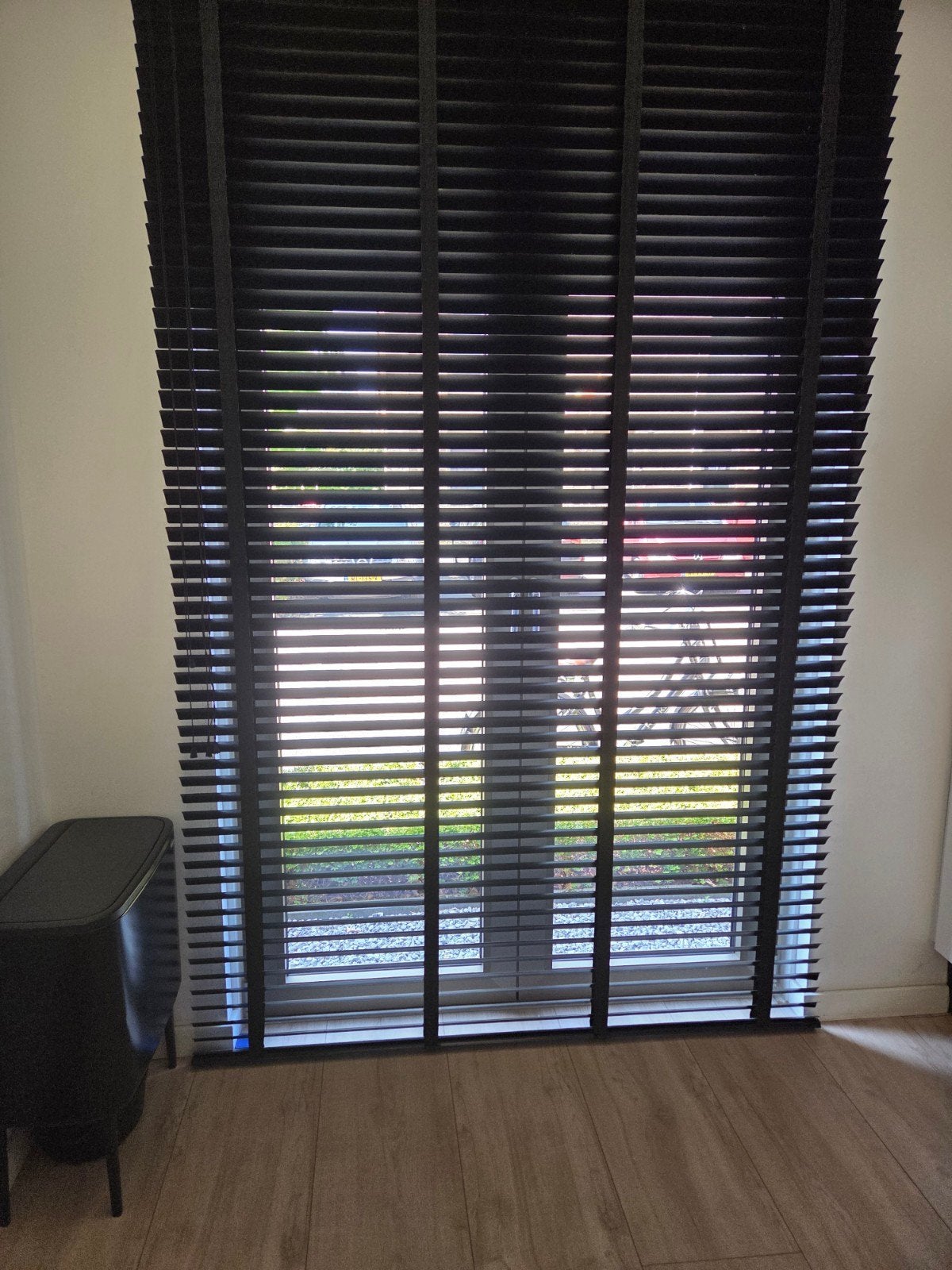 Zwarte aluminium jaloezie 170x266 cm met brede ladderband, Ophalen, Jaloezie, Gebruikt, Zwart