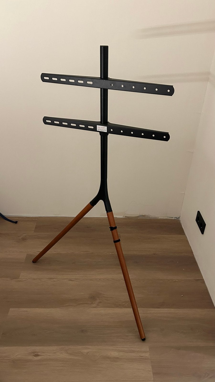 TRIPOD TV STANDAARD "EASEL" STUDIO HT 22 L, Ophalen, Nieuw