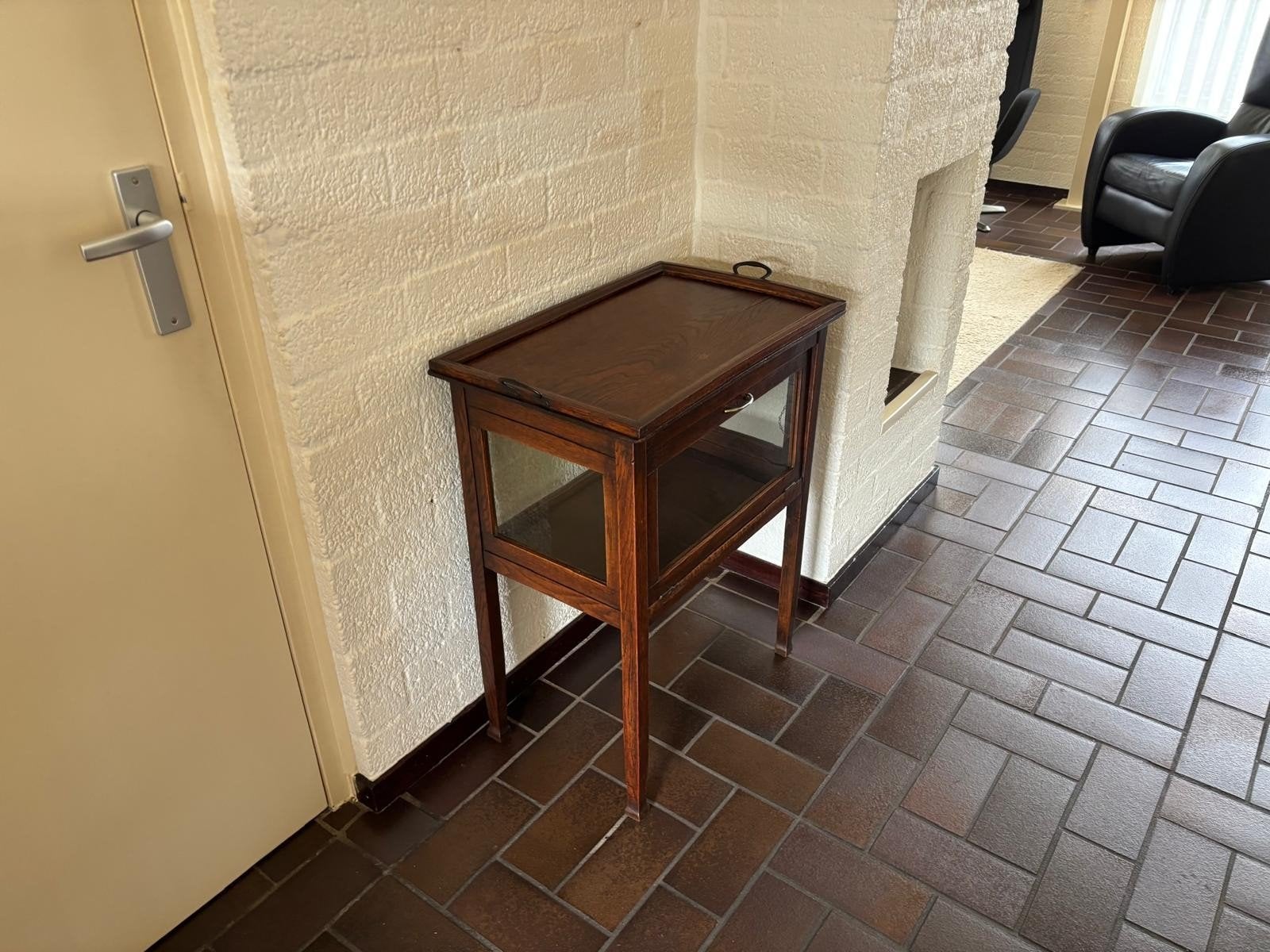 antieke theekastje met dienblad, Ophalen