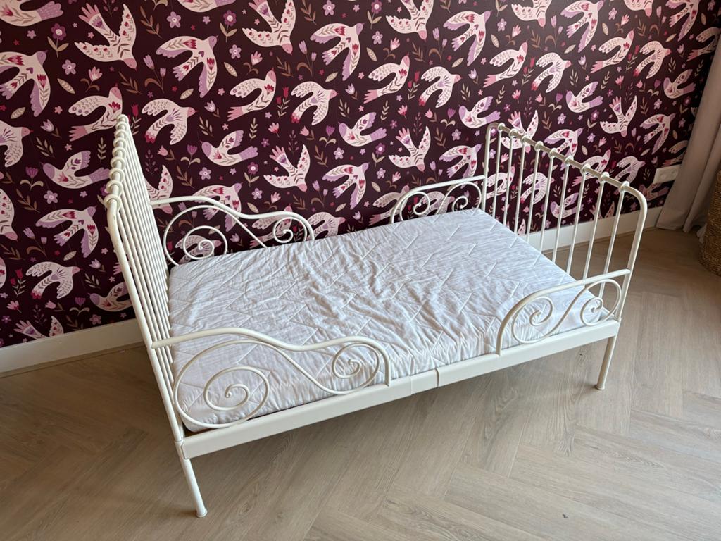 IKEA Minnen meegroeibed met meegroeimatras, Kinderen en Baby's, Kinderkamer | Bedden, Ophalen, Gebruikt, 70 tot 85 cm, Lattenbodem