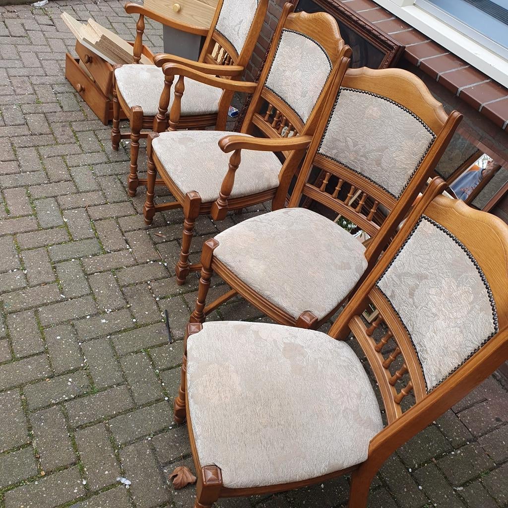 Complete eettafel die uitschuifbaar is, 6 pr, Huis en Inrichting, Tafels | Eettafels, Ophalen of Verzenden, Zo goed als nieuw