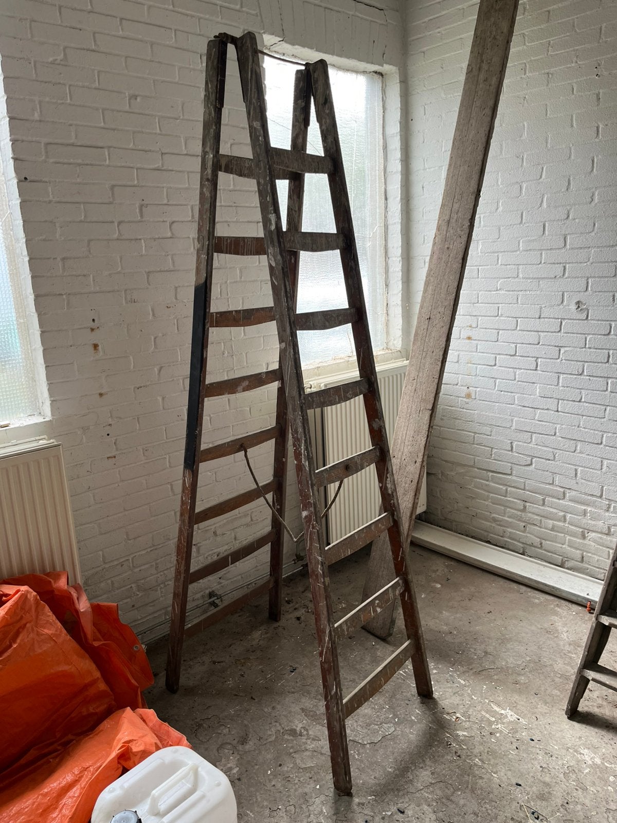 Ladder uitzet. Oud!, Doe-het-zelf en Verbouw, Ladders en Trappen, Ophalen, Gebruikt, 2 tot 4 meter