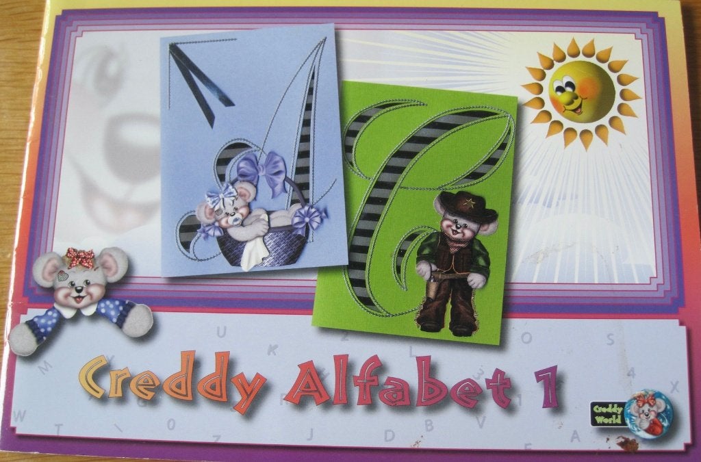 Alfabet borduren op kaarten van Ria Kuipers, Ophalen of Verzenden, Zo goed als nieuw, Borduren en Naaien