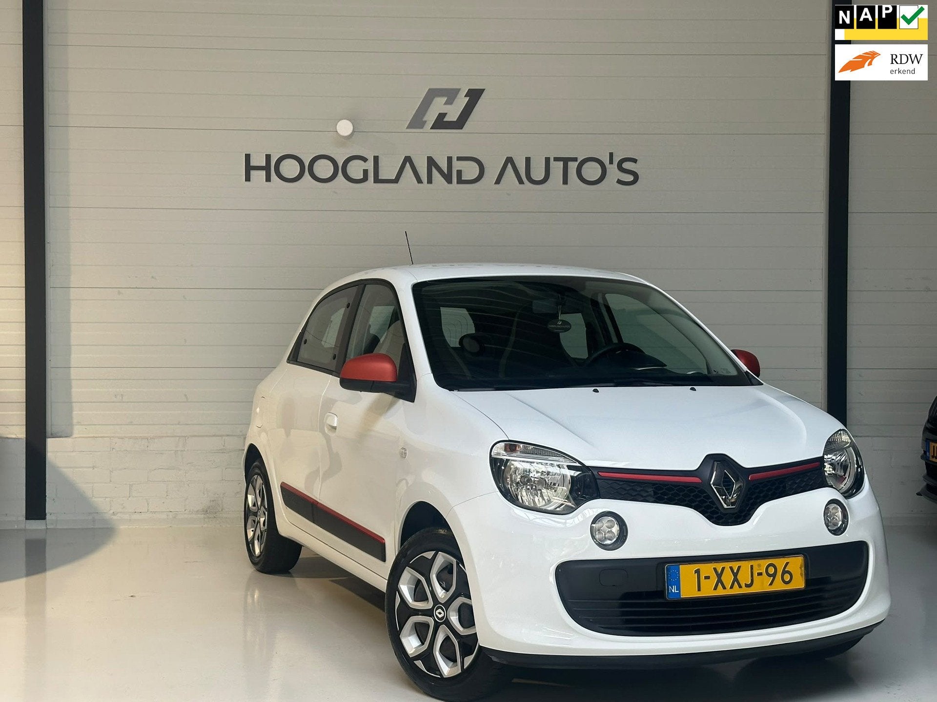 Renault Twingo 1.0 SCe Expression 2014 Nieuwe APK 41DKM, Auto's, Dealer onderhouden, Gebruikt, Euro 6, 840 kg