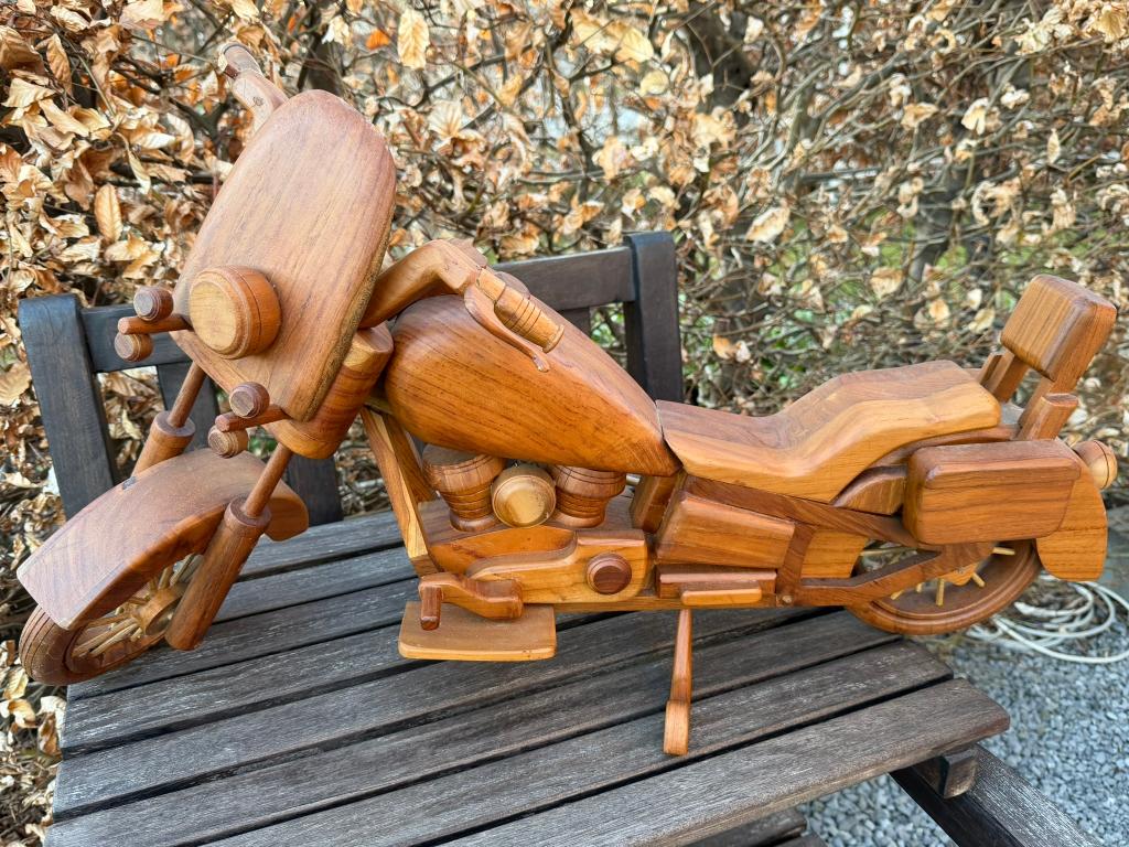 Unieke houten Harley motor – blikvanger voor mancave, garage, Hobby en Vrije tijd, Modelbouw | Auto's en Voertuigen, Ophalen, Groter dan 1:32