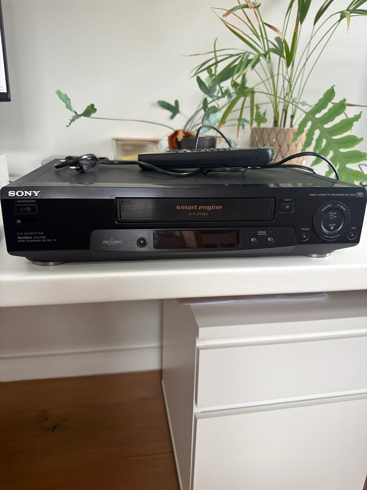 Sony Smart Engine VHS-speler/recorder met afstandsbediening, Ophalen of Verzenden, Gebruikt, VHS-speler of -recorder