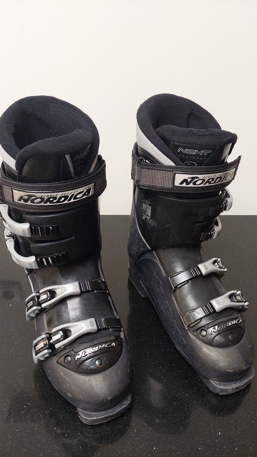 Nordica Next 70 skischoenen schoenmaat 41/42, Sport en Fitness, Skiën en Langlaufen, 160 tot 180 cm, Gebruikt, Schoenen, Ophalen of Verzenden