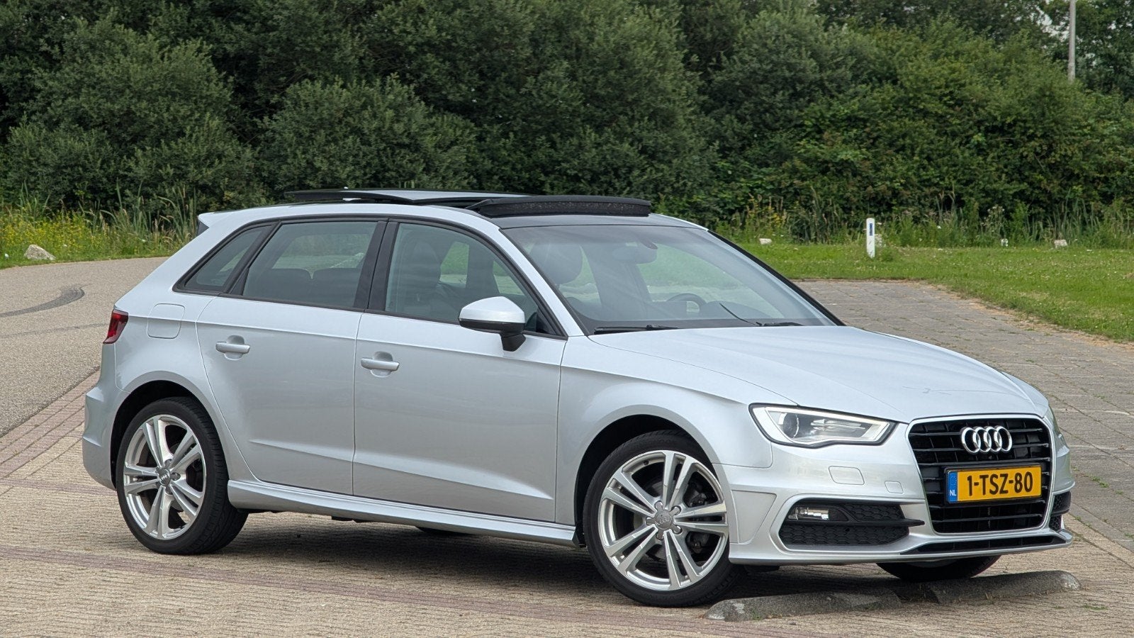 Audi A3 1.4TFSI G-tron 81KW SB S-Line 2014 Grijs, Zwart, 4 cilinders, CNG (Aardgas), Origineel Nederlands