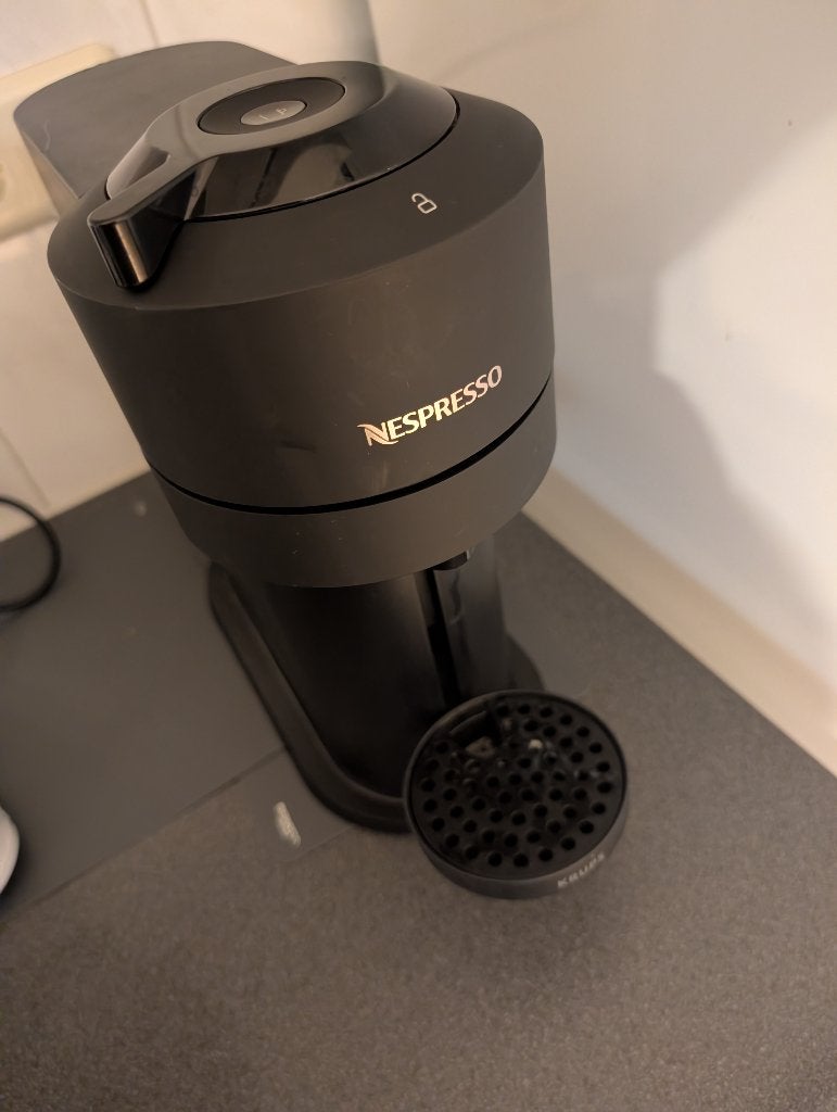Nespresso vertuo maar 2 keer gebruikt!, Ophalen, Espresso apparaat, Zo goed als nieuw, 1 kopje