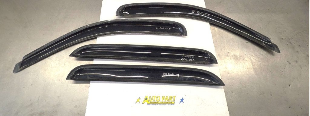 Chevrolet Avalanche vent visor set 2007-2013, 84 Evans Road, Salisbury QLD 4107, Gebruikt, EGR Auto, Chevrolet