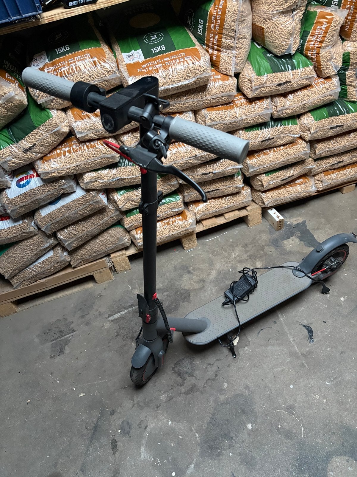 Elektrische step (E-scooter) - Zo goed als nieuw, Ophalen of Verzenden, Zo goed als nieuw, Elektrische step (E-scooter)