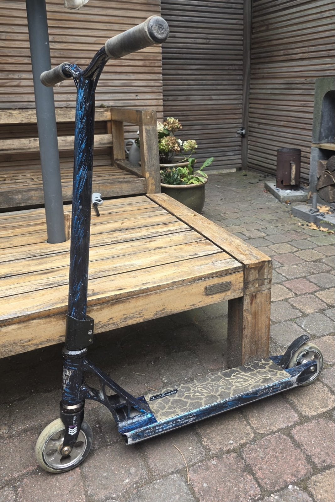 Stuntstep met uniek blauw-zwart design, Ophalen, Gebruikt, Gewone step