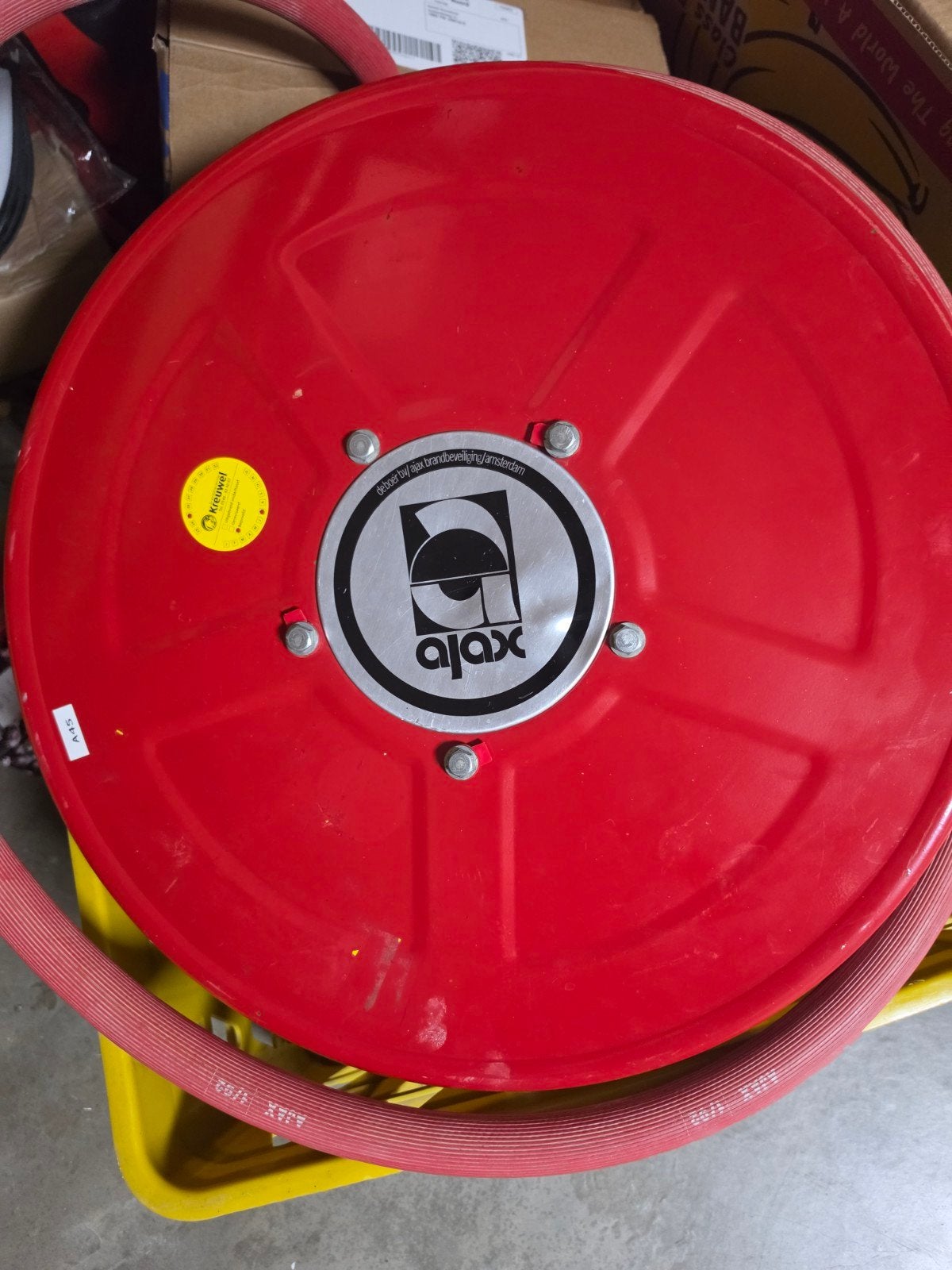 Ajax Brandslang 20 meter compleet, Ophalen