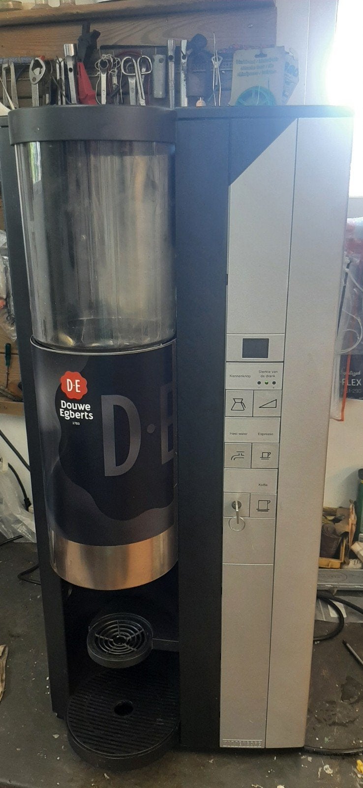 Douwe Egberts gallery 110, 10 kopjes of meer, Ophalen, Koffiemachine
