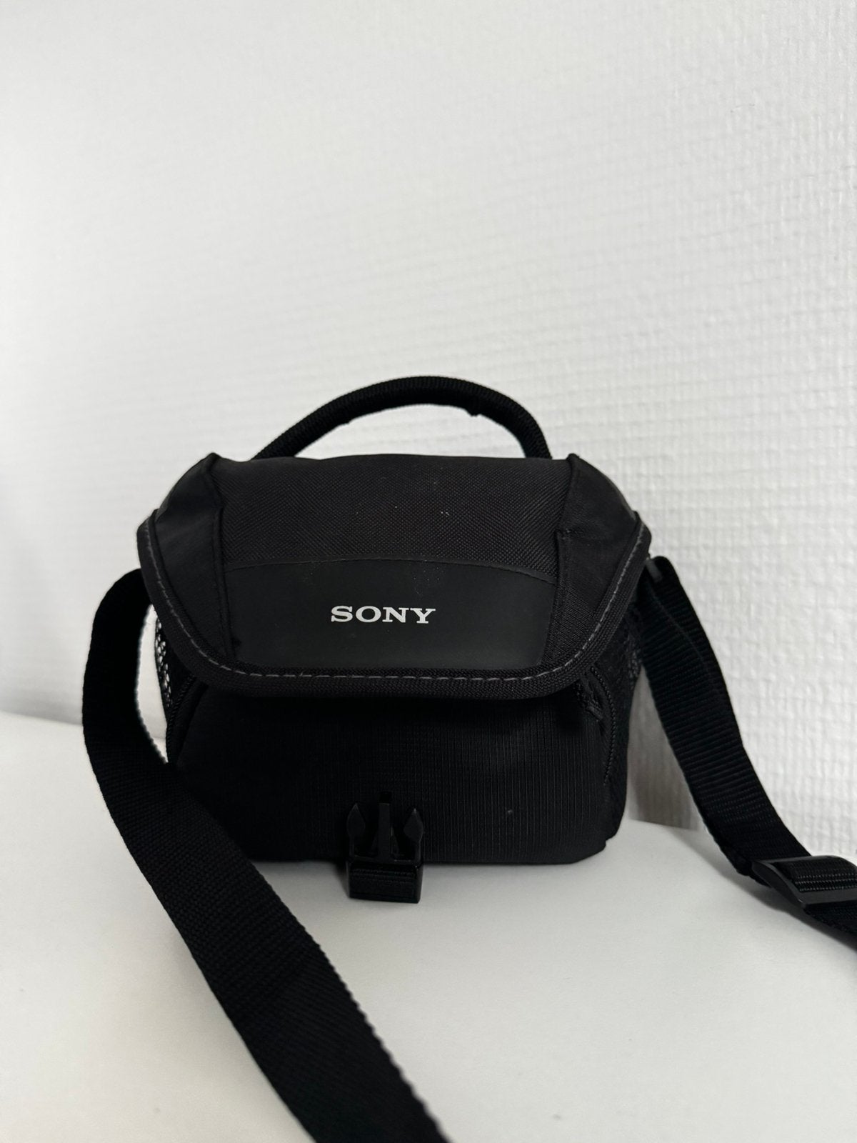 Sony Cameratas, Audio, Tv en Foto, Ophalen, Gevoerd, Zo goed als nieuw, Zwart