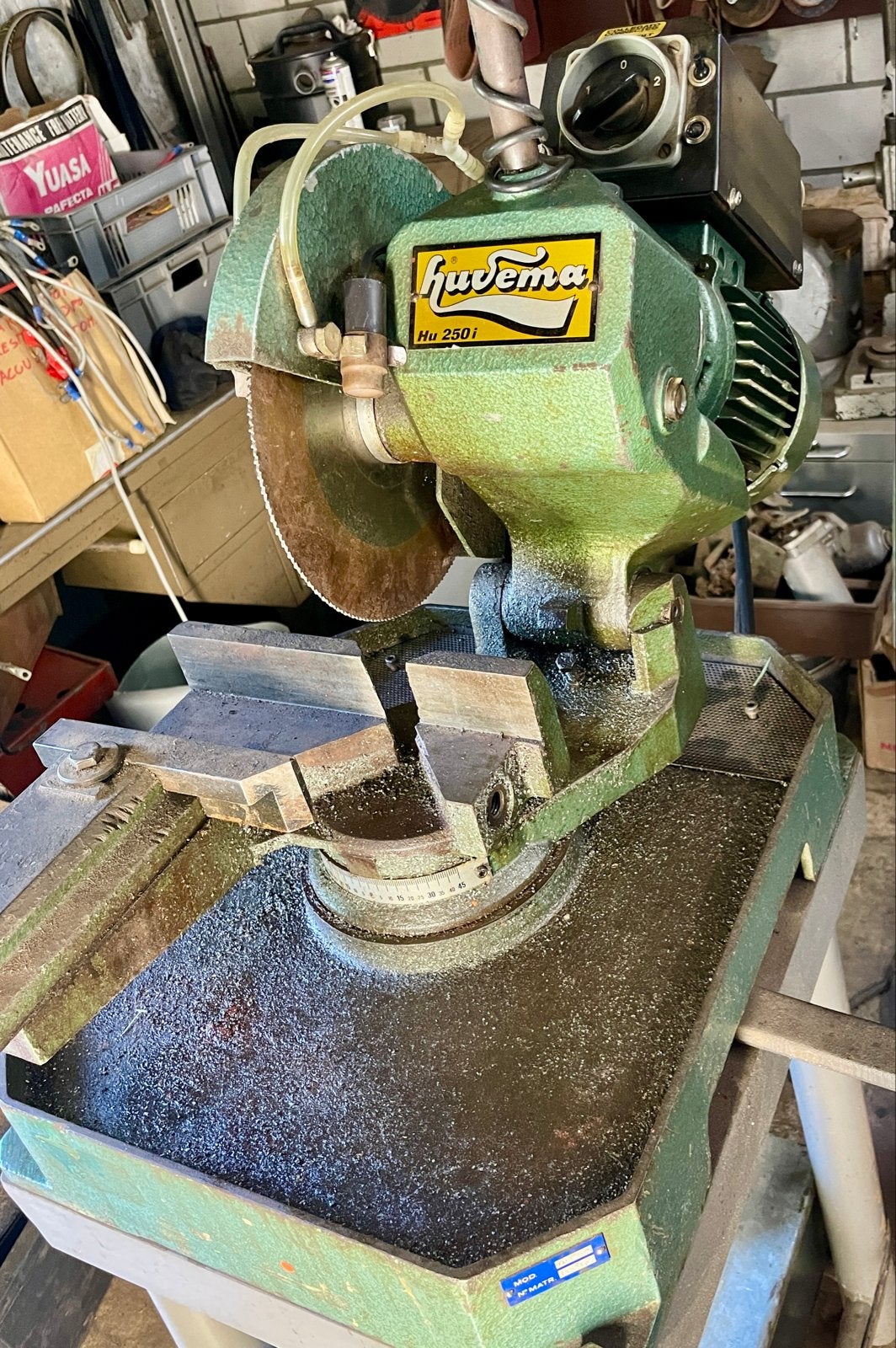 Huvema HU 250i Metaal Cirkelzaag incl. koelpomp en steunrol, Ophalen, Gebruikt, 70 mm of meer, Afkortzaag