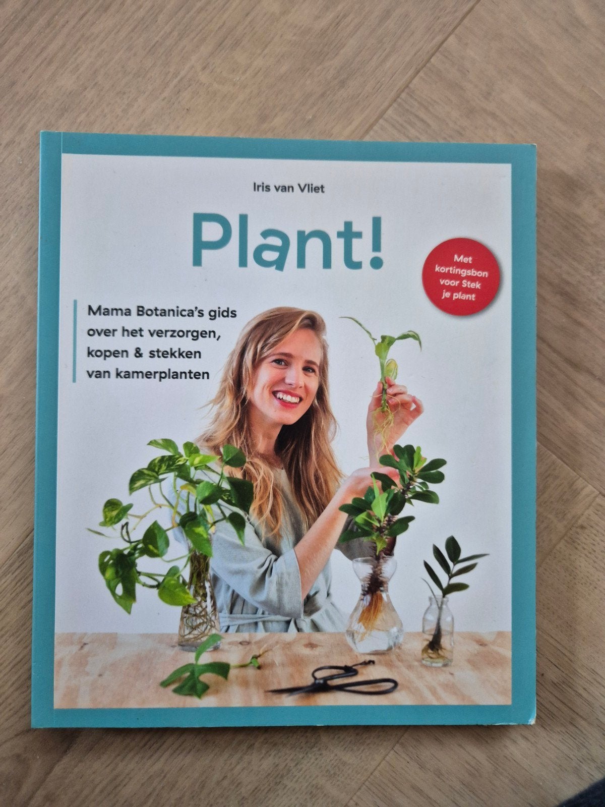 Plant! Mama Botanica's gids voor kamerplant - Iris van Vlie, Boeken, Ophalen of Verzenden, Gelezen, Iris van Vliet, Kamerplanten