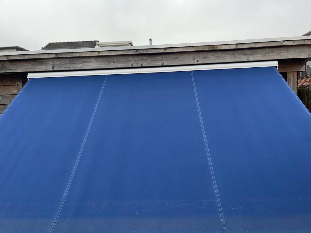 Blauw knikarmscherm - 250 cm breed, Gebruikt, Ophalen of Verzenden, 150 tot 300 cm, 250 cm tot 450 cm