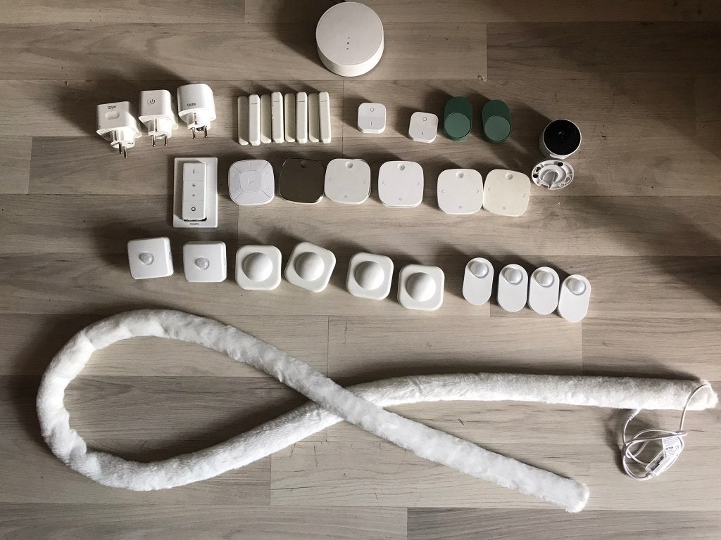 Colectie Smart Home Apparaten ( ikea / wiz / calex / hue ), Huis en Inrichting, Overige typen, Bluetooth, Zo goed als nieuw, IKEA