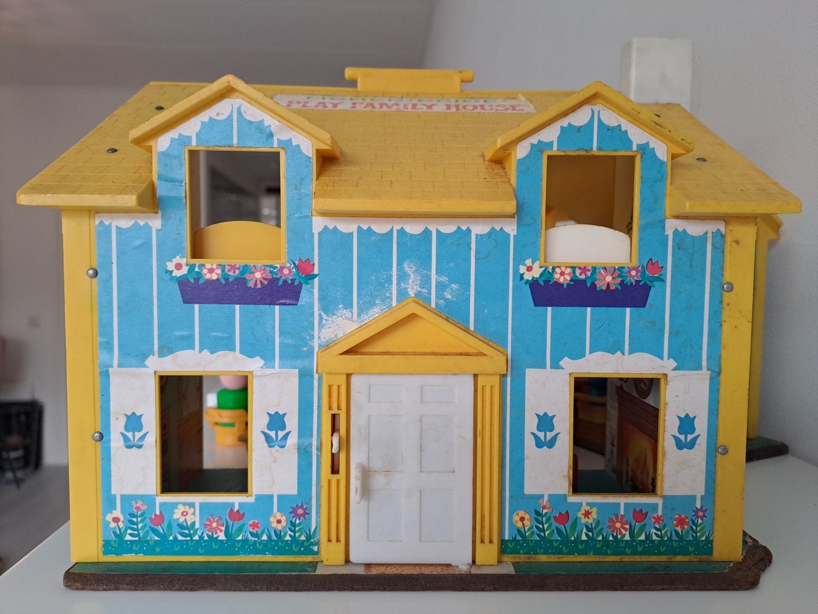 Vintage Fisher-Price Speelhuis met Garage en Meubels, Kinderen en Baby's, Speelgoed | Fisher-Price, Ophalen of Verzenden, Gebruikt
