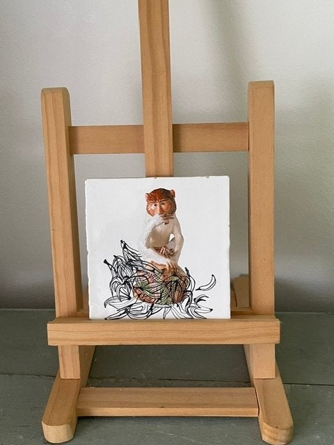 Handbeschilderd tegeltje Story Tiles Aap met snuifdoos 13 cm, Antiek en Kunst, Ophalen