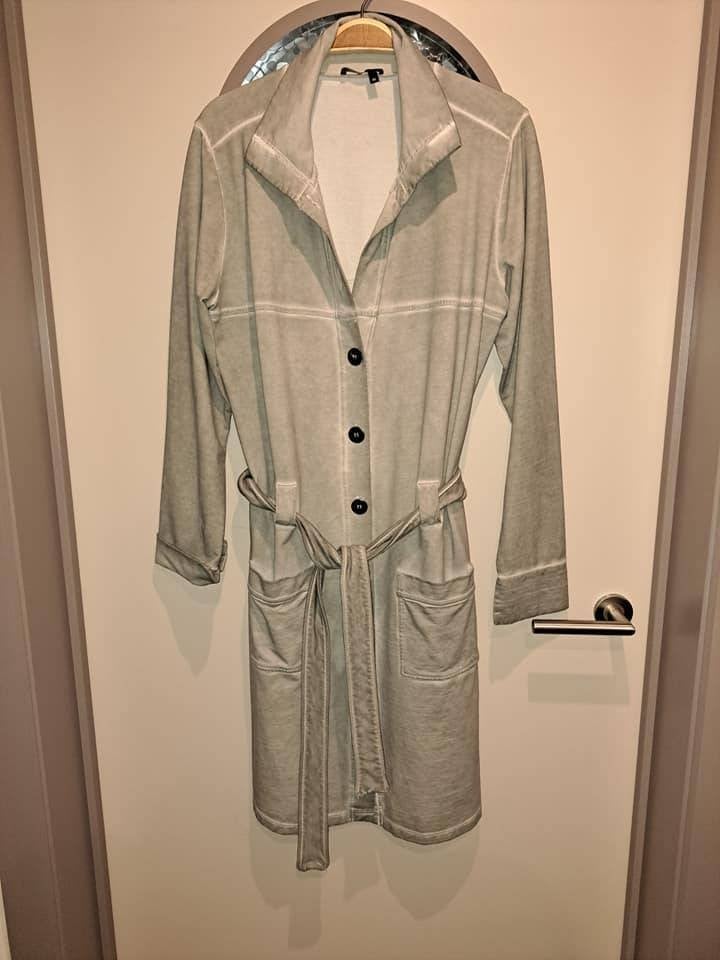Hemdjurk stretch, mt 40 (kan ook als lange vest), Kleding | Dames, Ophalen of Verzenden, Zo goed als nieuw, Maat 38/40 (M), Knielengte
