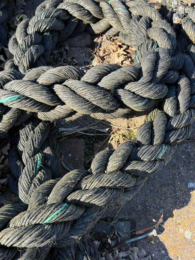 Te koop circa 70 m scheepstouw diameter circa 10 cm, Watersport en Boten, Ophalen, Gebruikt
