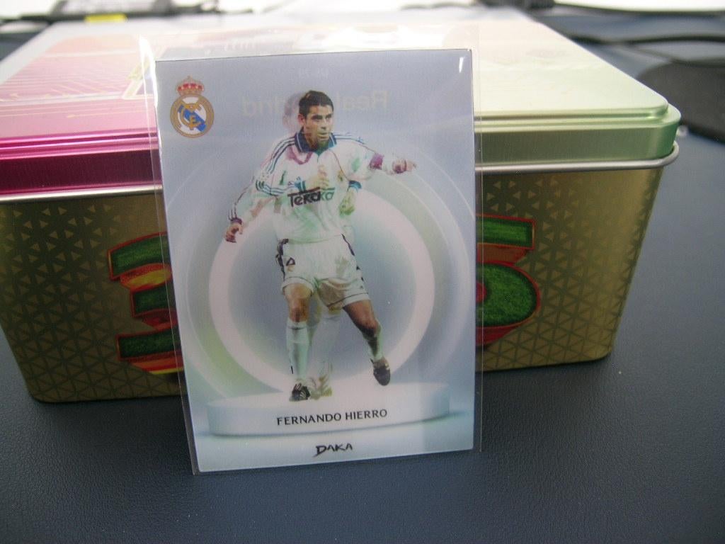 Fernando Hierro Real Madrid 2025-26 DAKA, Ophalen of Verzenden, Zo goed als nieuw, Losse kaart